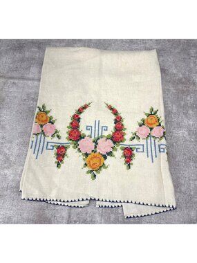 Embroidered Floral Linen Finger Towel Handmade 19" x 14" Delicate Stitching Vtg